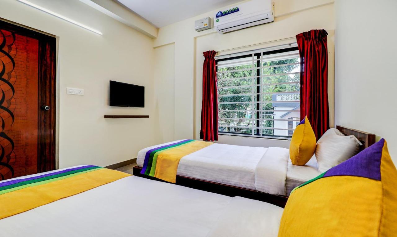 Itsy Hotels Rain Tulsi Stayz, Palarivattom Junction Коччи Экстерьер фото